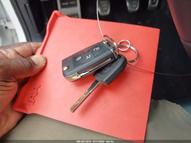 WVWWF7AU7JW063758 Volkswagen 2018
