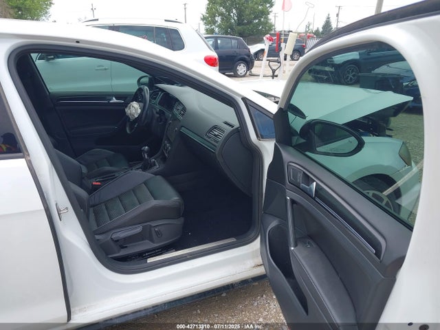 WVWWF7AU7JW063758 Volkswagen 2018