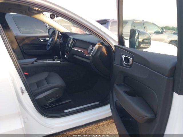 2024 VOLVO XC60 YV4L12RL5R1904224 Photo 4