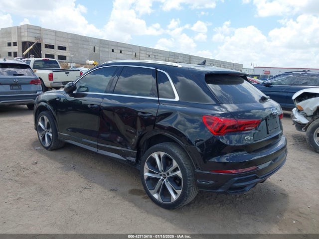 2021 AUDI Q3 WA1EECF38M1025958 Photo 2