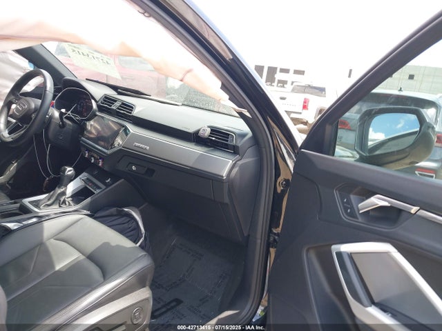 2021 AUDI Q3 WA1EECF38M1025958 Photo 4