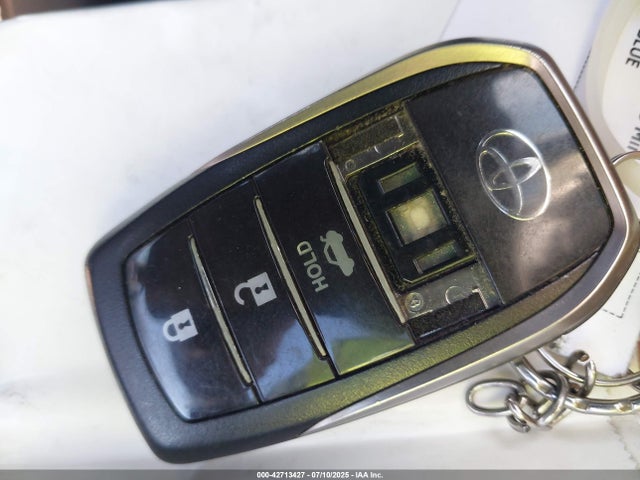 JTDBVRBD7HA002526 Toyota 4jm