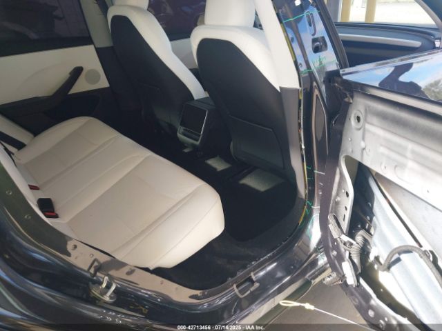 2025 TESLA MODEL 3 5YJ3E1EA6SF990792 Photo 7