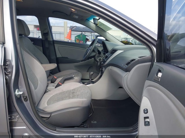 KMHCT4AE8HU307521 Hyundai Accent