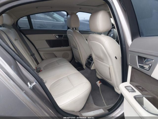 2009 JAGUAR XF SAJWA07C991R06518 Photo 7