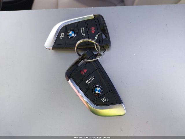 2018 BMW X1 WBXHT3C33J5L28506 Photo 10