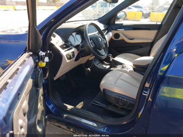 2018 BMW X1 WBXHT3C33J5L28506 Photo 4