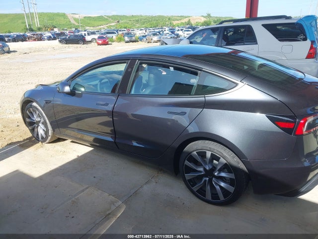 Tesla MODEL 3 2025 5YJ3E1EA6SF002877 Image 15