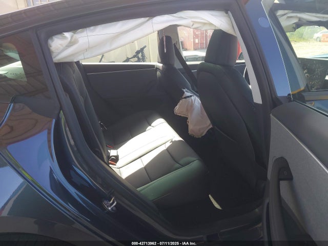 2025 TESLA MODEL 3 5YJ3E1EA6SF002877 Photo 7