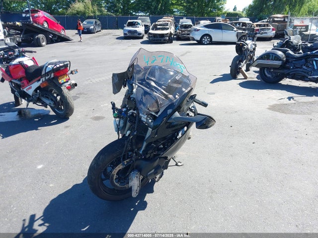 JS1EJ11B7P7100925 Suzuki Dxa1