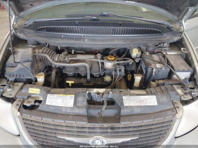2003 CHRYSLER TOWN & COUNTRY 2C4GP54L33R320953 Photo 9