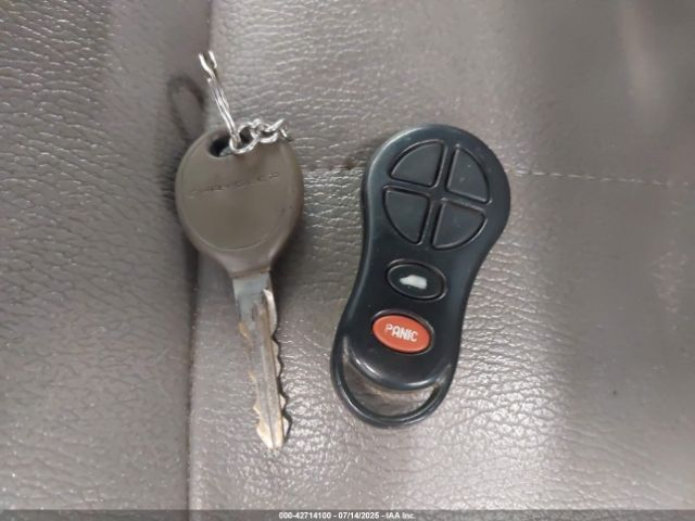2003 CHRYSLER TOWN & COUNTRY 2C4GP54L33R320953 Photo 10