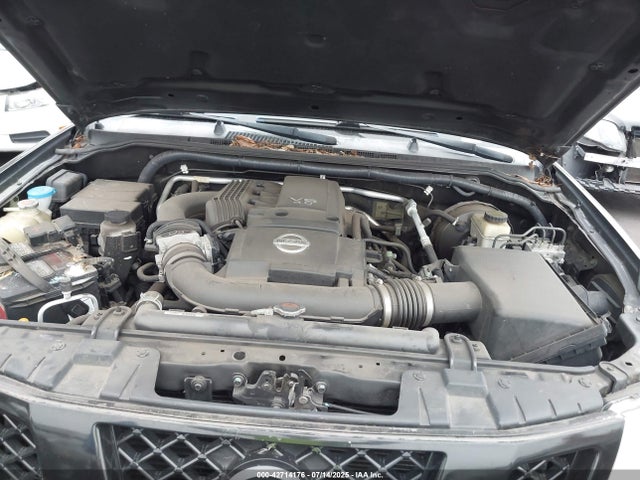 1N6AD0ER0GN732803 Nissan 2016