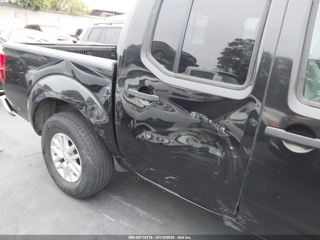 1N6AD0ER0GN732803 Nissan 2016
