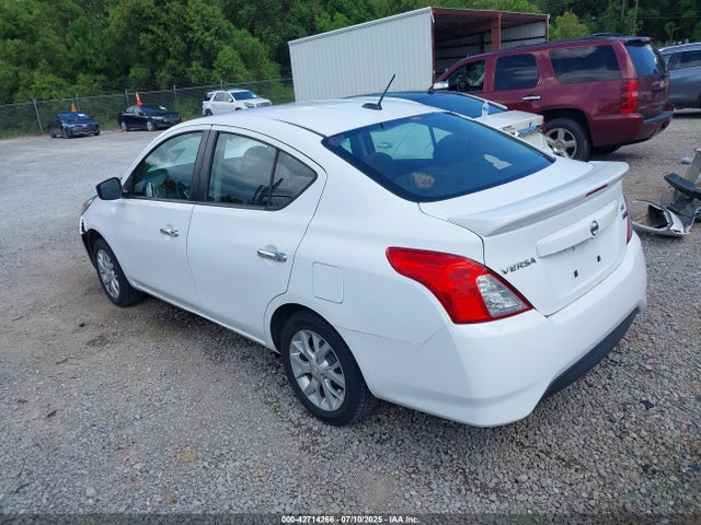 3N1CN7AP7JL874341 Nissan 2018