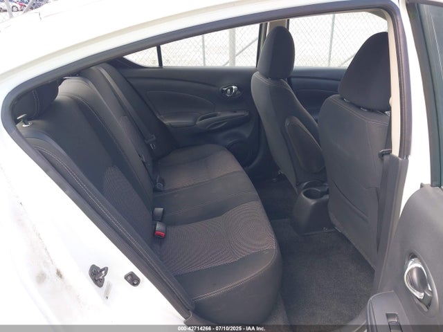3N1CN7AP7JL874341 Nissan 2018