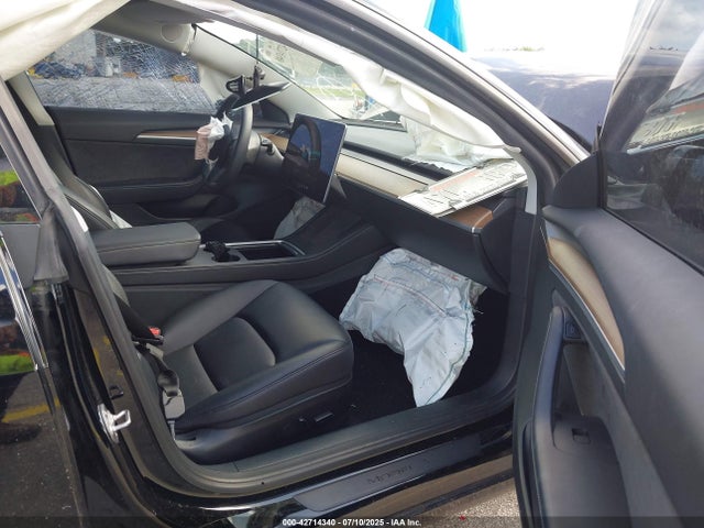 2022 TESLA MODEL 3 5YJ3E1EB9NF173295 Photo 4