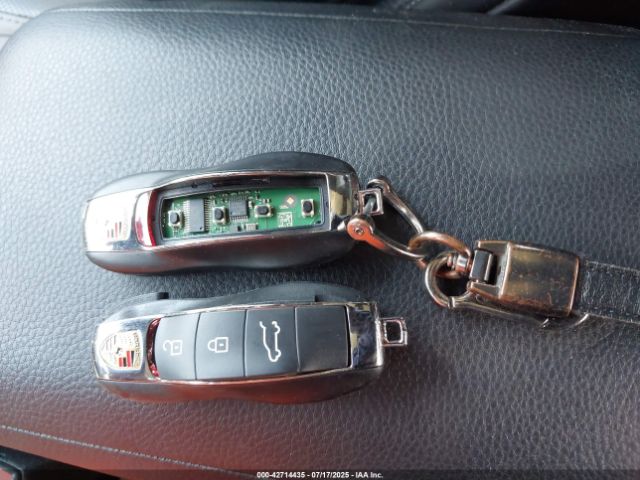 2022 PORSCHE MACAN WP1AA2A58NLB11973 Photo 10