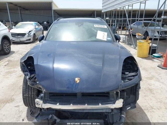 WP1AA2A58NLB11973 Porsche 2022