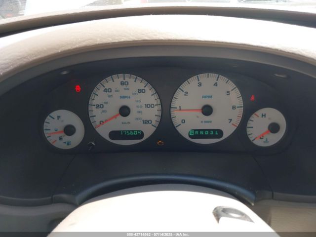 2003 CHRYSLER TOWN & COUNTRY 2C4GP74L03R224824 Photo 6