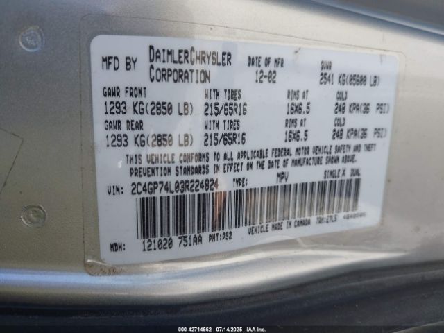 2003 CHRYSLER TOWN & COUNTRY 2C4GP74L03R224824 Photo 8