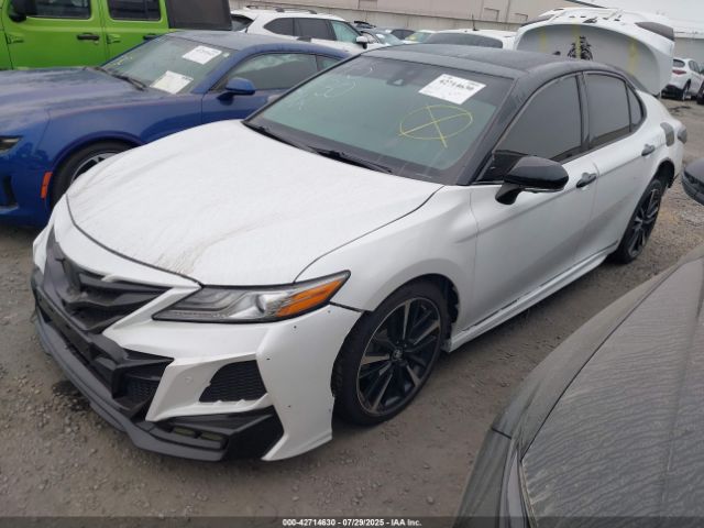 2018 TOYOTA CAMRY 4T1BZ1HK6JU021533 Photo 1