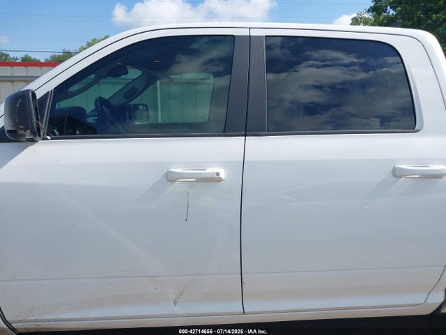 RAM 1500 2019 1C6RR7LT0KS558599 Image 14