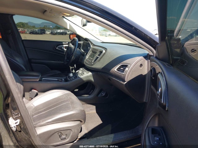 1C3CCCCB9FN568525 Chrysler 2015
