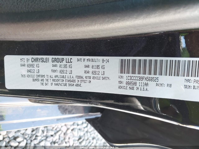 1C3CCCCB9FN568525 Chrysler 2015