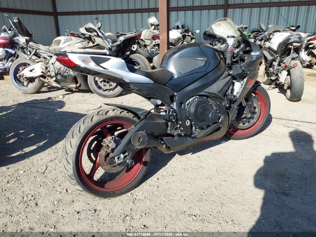 JS1GN7FAXH2100884 Suzuki N738-