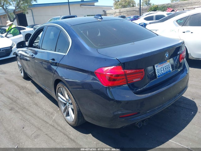 WBA8B9G37HNU54209 BMW 2017