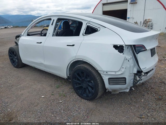 2022 TESLA MODEL Y 7SAYGDEE7NF544033 Photo 2