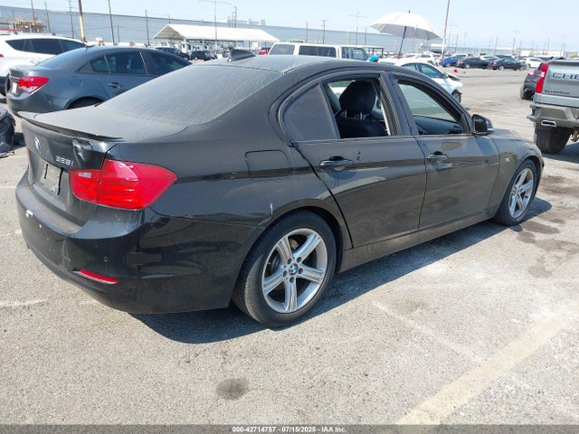 WBA3C1C59FK118110 BMW 328I