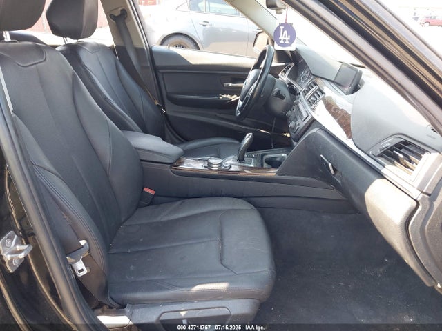 WBA3C1C59FK118110 BMW 328I