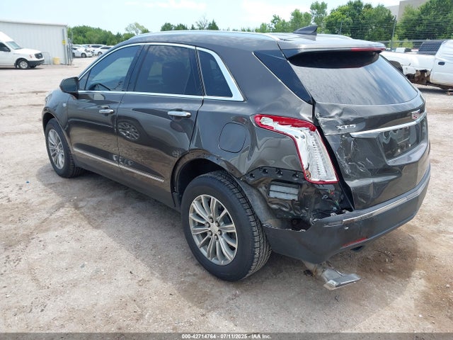 2019 CADILLAC XT5 1GYKNCRS4KZ217754 Photo 2