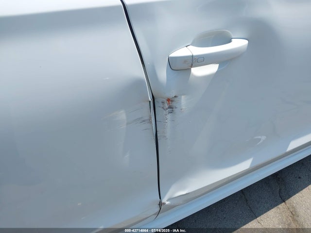 WAU43AFD3HN010445 Audi A8