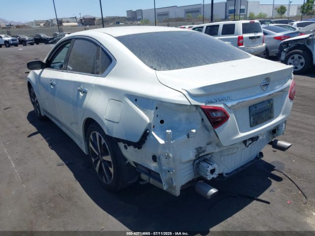 2018 NISSAN ALTIMA 1N4AL3AP8JC149867 Photo 2