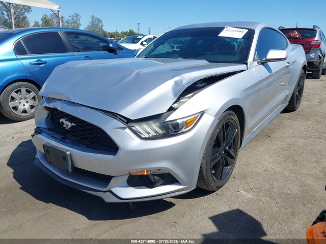 1FA6P8TH9G5230449 Ford 2016