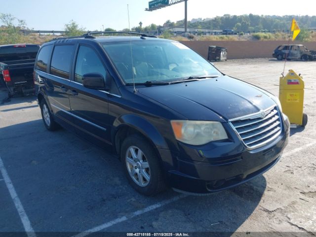 2010 CHRYSLER TOWN & COUNTRY 2A4RR8DXXAR321550 Photo 0