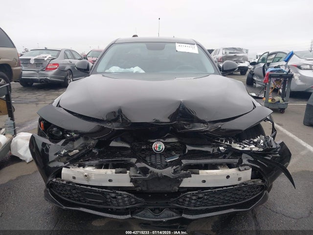 Alfa Romeo giulia (952) 2018 ZARFAEBN9J7581610 Image 12