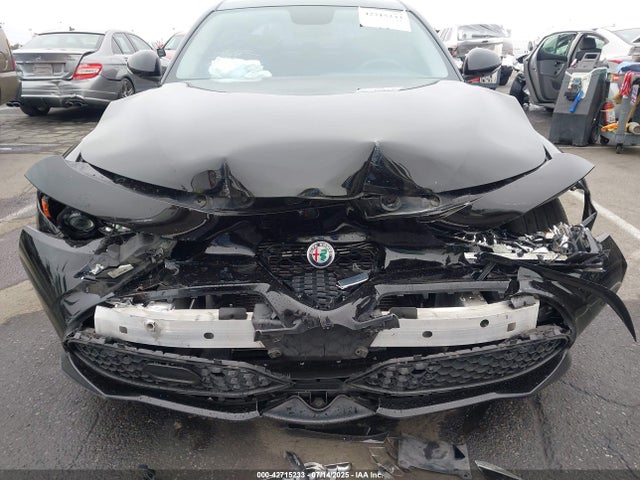 Alfa Romeo giulia (952) 2018 ZARFAEBN9J7581610 Image 6