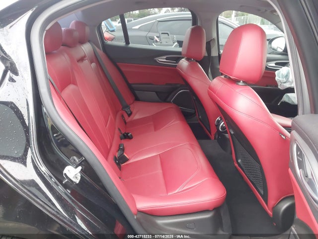 Alfa Romeo giulia (952) 2018 ZARFAEBN9J7581610 Image 8