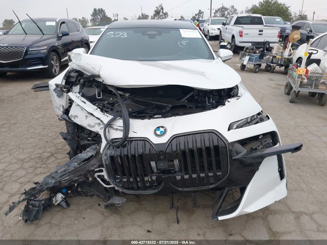 BMW 2024 2024 WBA23EH00RCS81677 Image 11