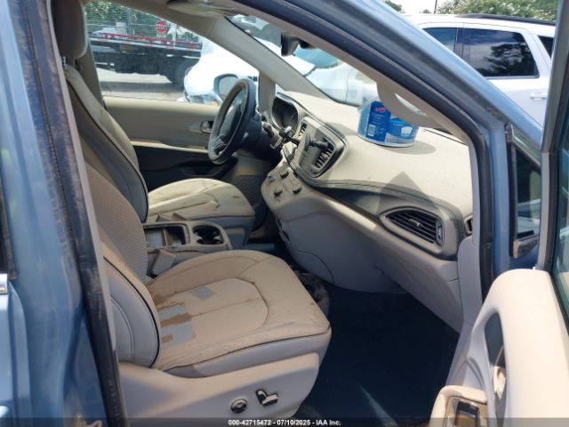 2017 CHRYSLER PACIFICA HYBRID 2C4RC1N72HR727698 Photo 4