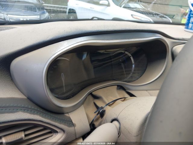 2017 CHRYSLER PACIFICA HYBRID 2C4RC1N72HR727698 Photo 6