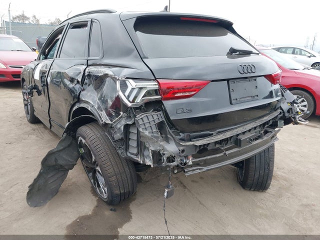 2021 AUDI Q3 WA1DECF37M1076315 Photo 2