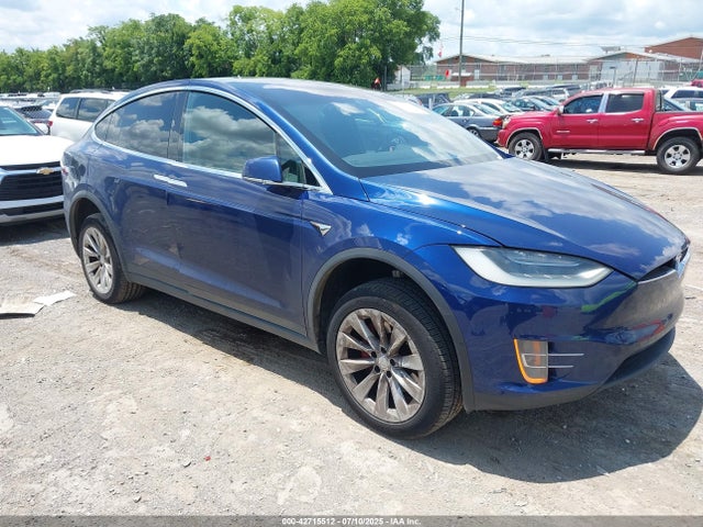 2017 TESLA MODEL X 5YJXCBE49HF053550 Photo 0