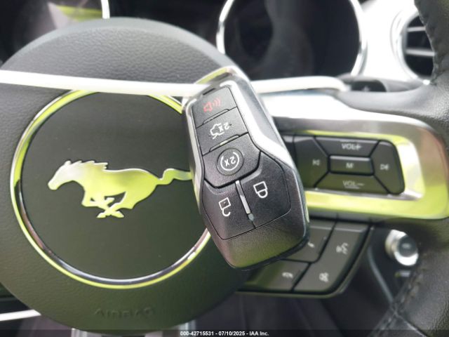 2016 FORD MUSTANG 1FATP8UH1G5326111 Photo 10