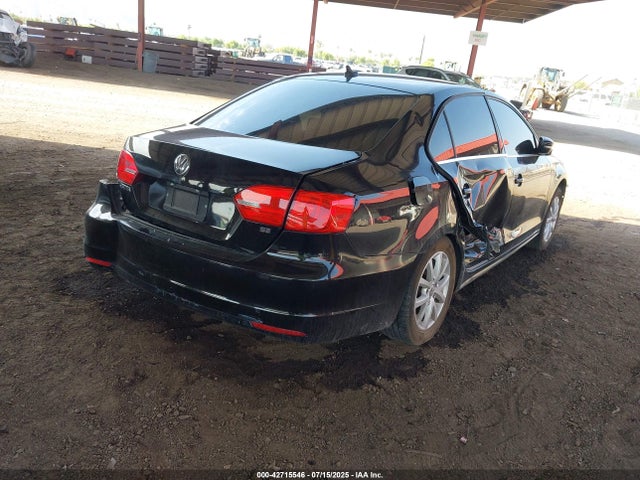 3VWD17AJ4EM361960 Volkswagen Jetta