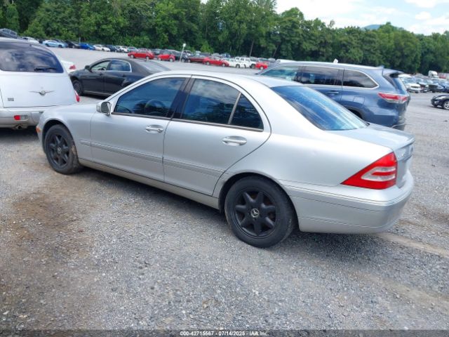 2003 MERCEDES-BENZ C 240 WDBRF81J73F366372 Photo 2